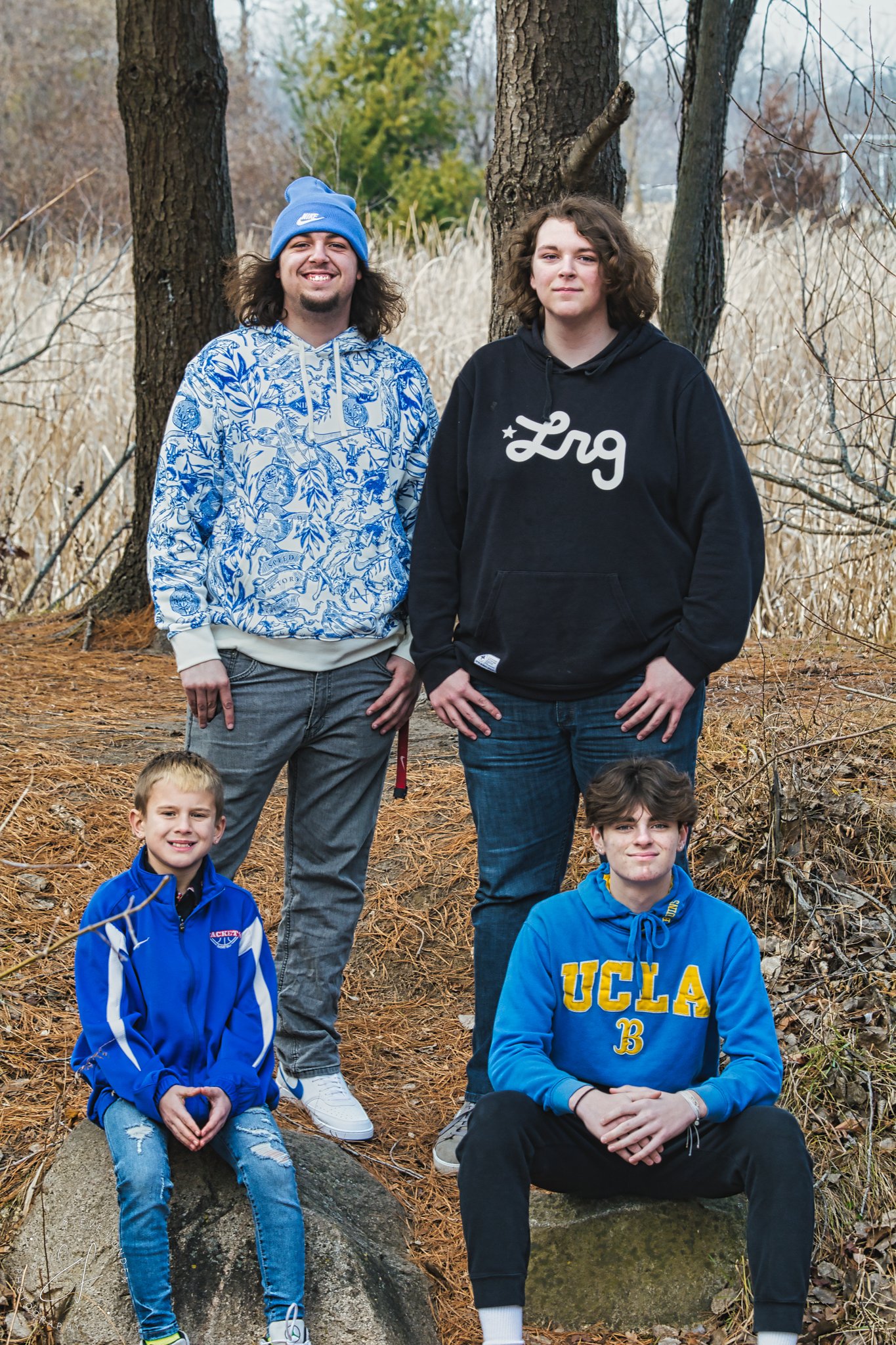 Outdoor family portraits Anoka County MN